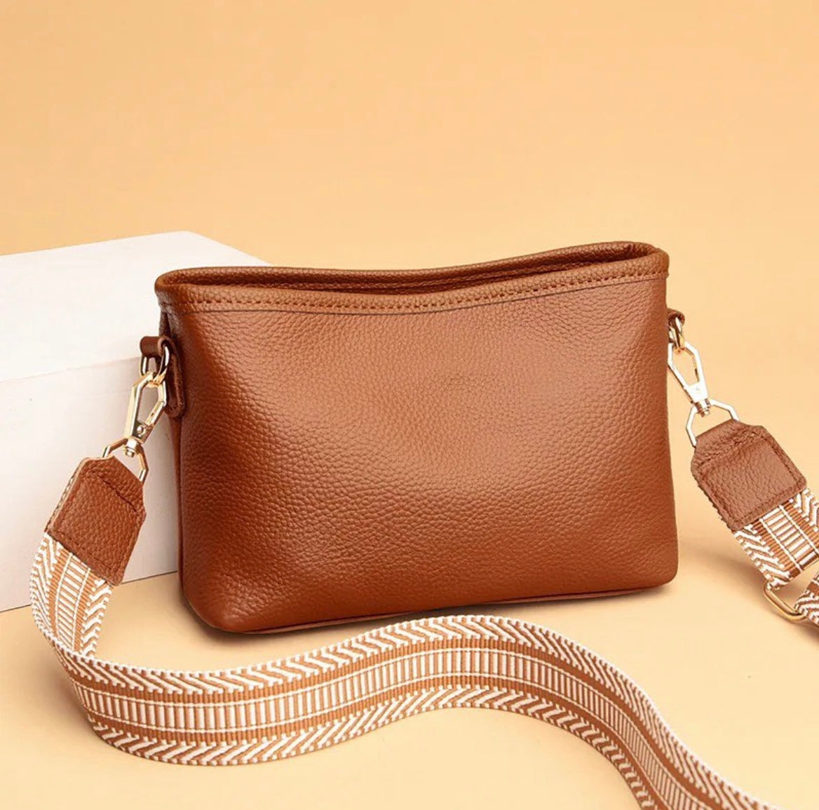 Oasis 2024 leather bag